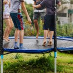 Oefeningen op een rechthoekige trampoline